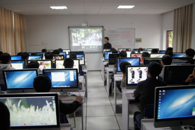 職校學計算機 前景分析及與專業學校的對比